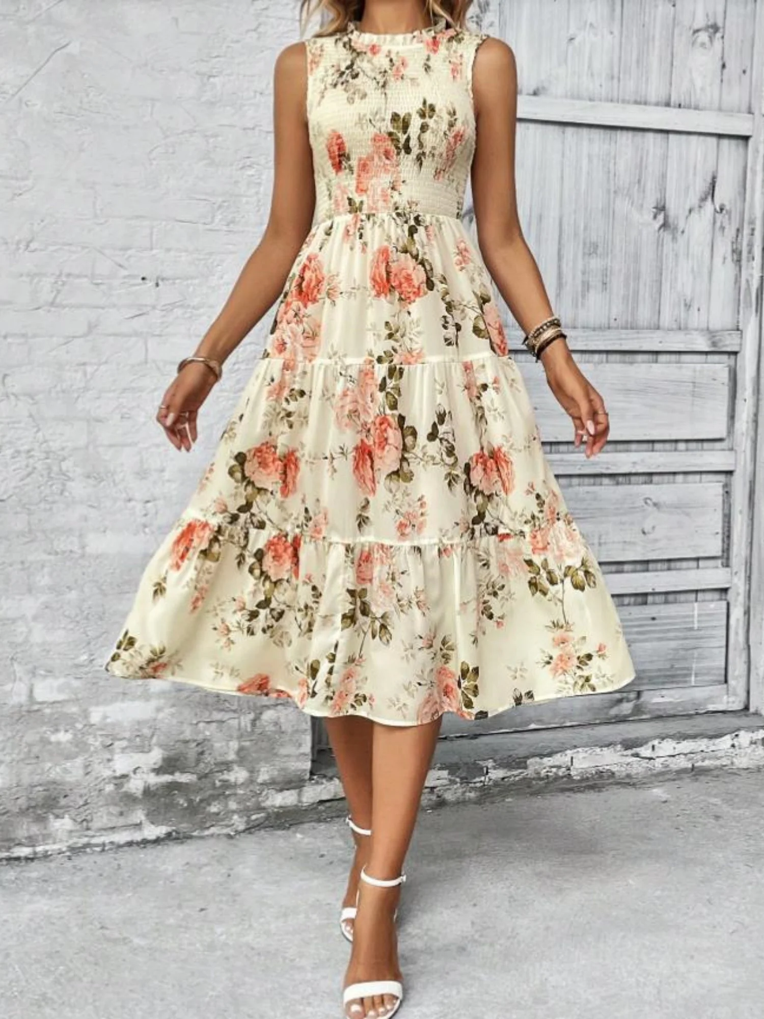 Floral Print Round Neck Sleeveless Maxi Dresses