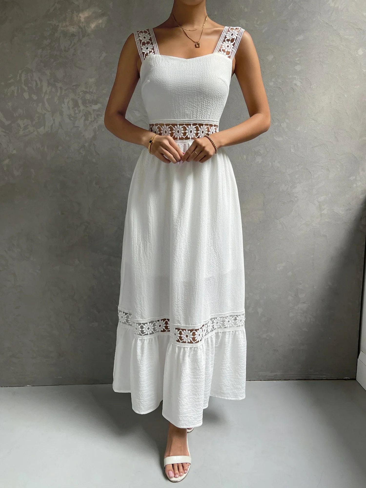 Lace Cutout Trim Sleeveless Patchwork Slim Fit Maxi Dresses - Image 4