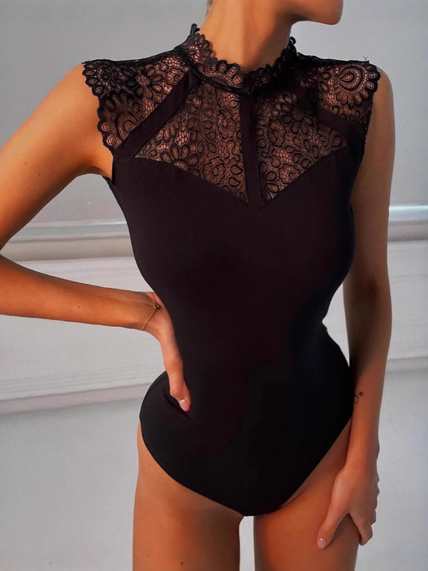 Lace Splicing Sleeveless Mock Neck Jumpsuits&Bodysuits - Image 3