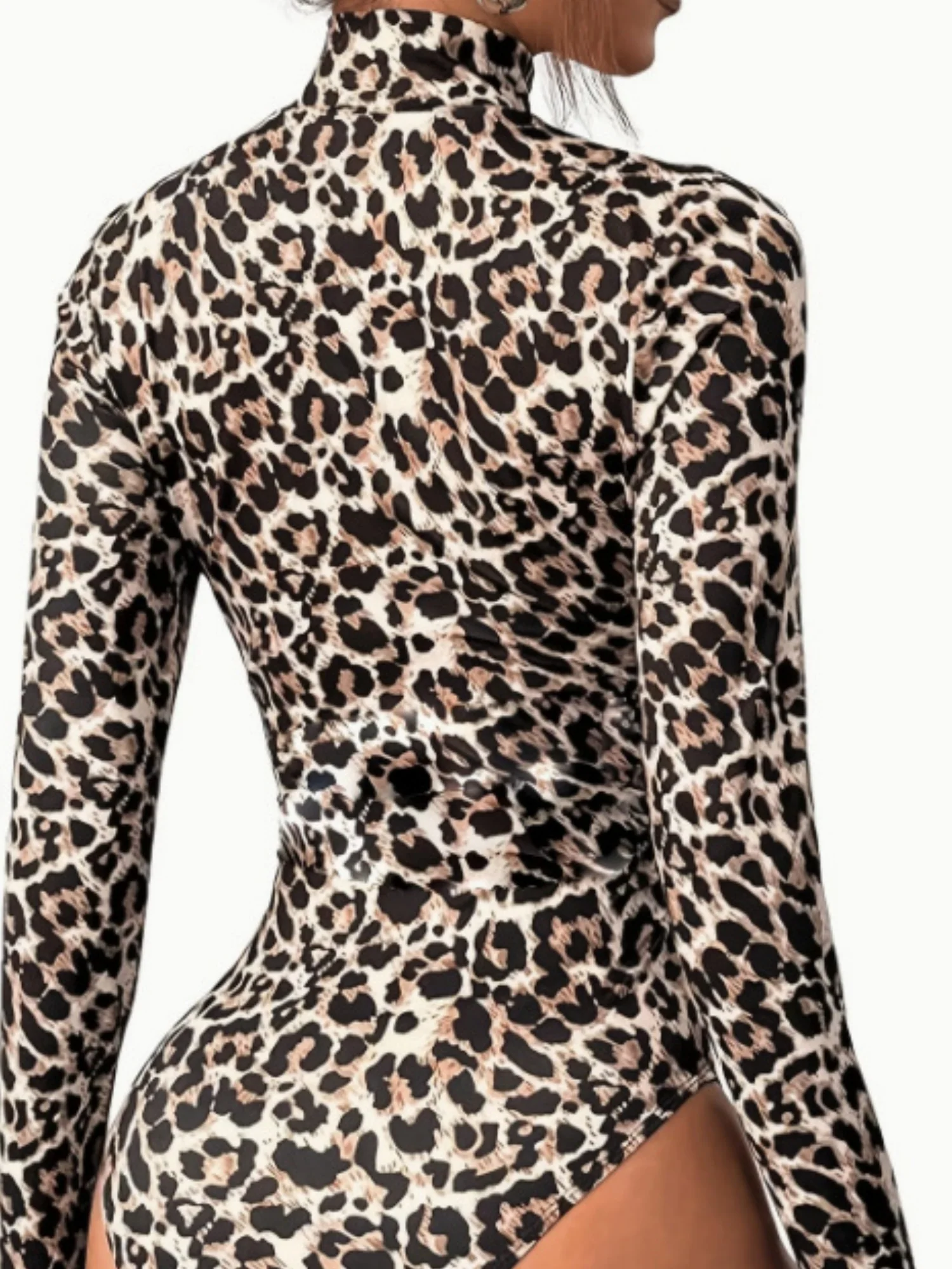 Leopard Print High-necked Long-sleeved Bodysuits - Image 5