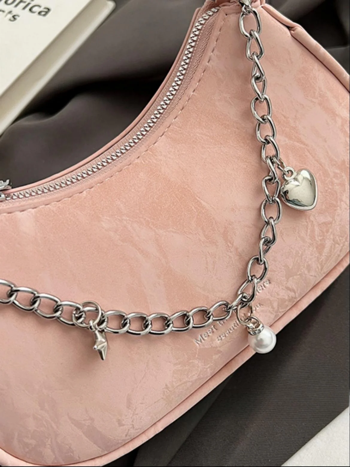 Heart-shaped Metal Chain Crossbody Bag - Image 14