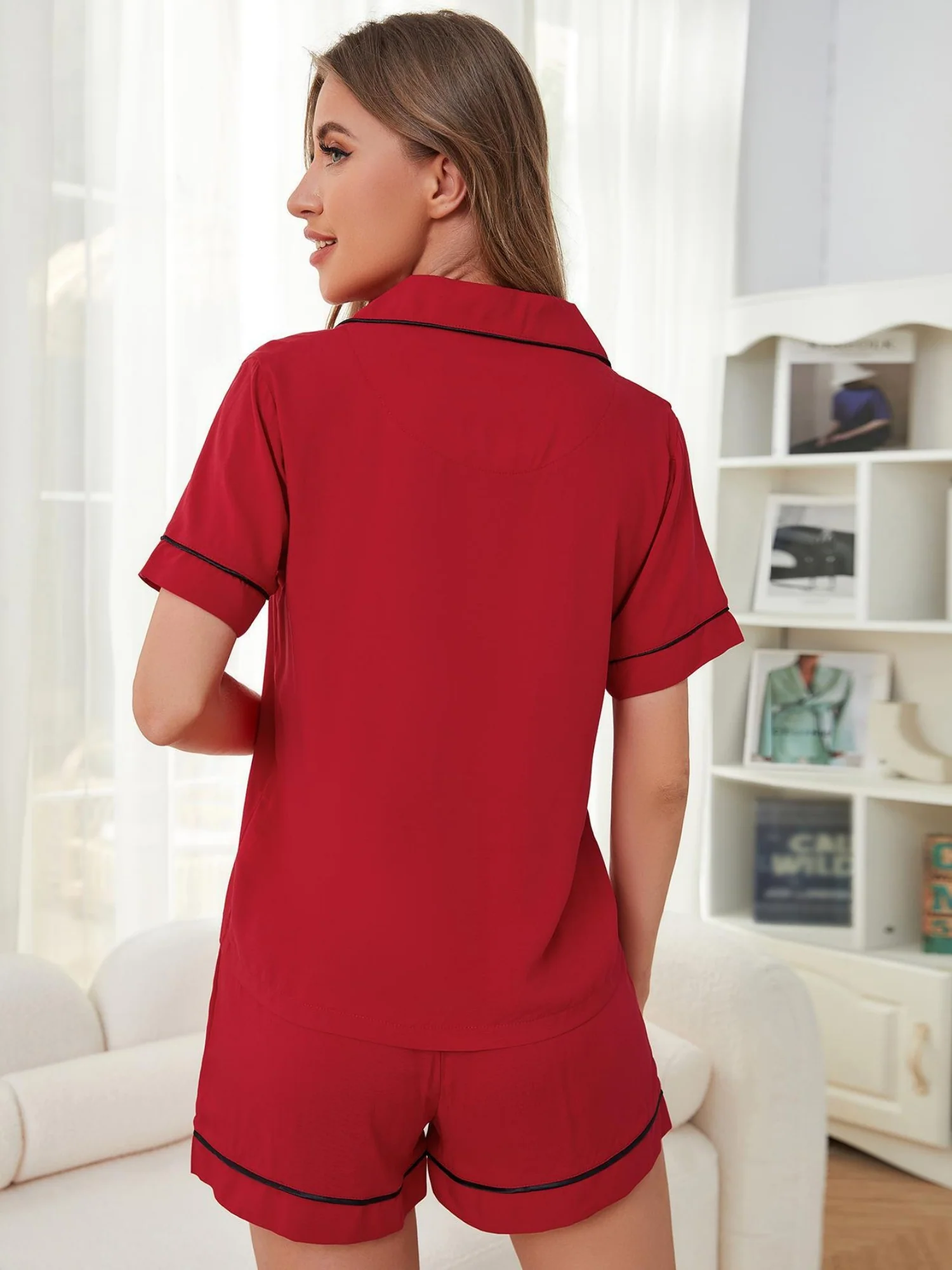 Solid Color Trim Short Sleeves And Shorts Two-piece Loungewear Set - Image 2