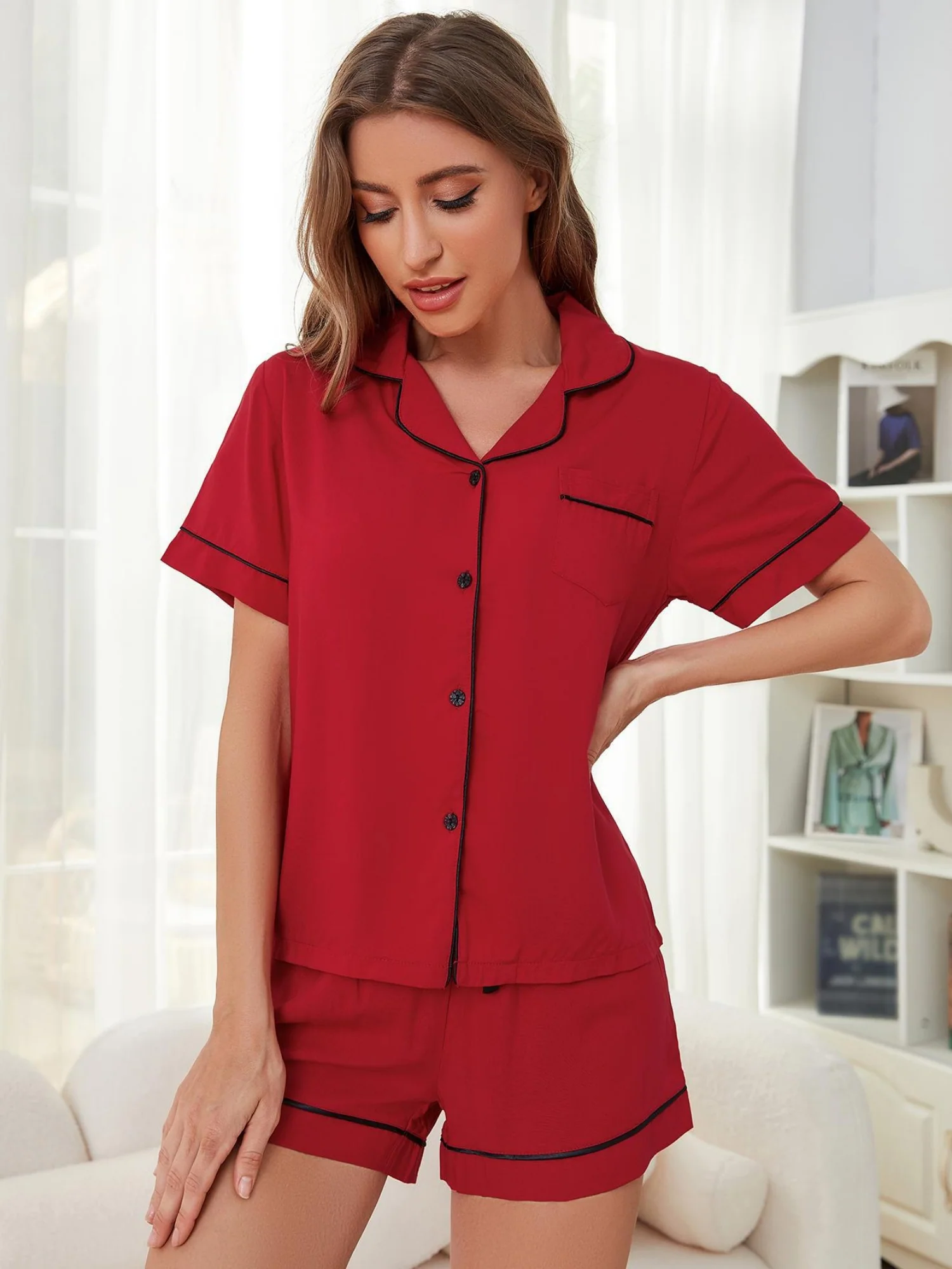 Solid Color Trim Short Sleeves And Shorts Two-piece Loungewear Set - Image 3