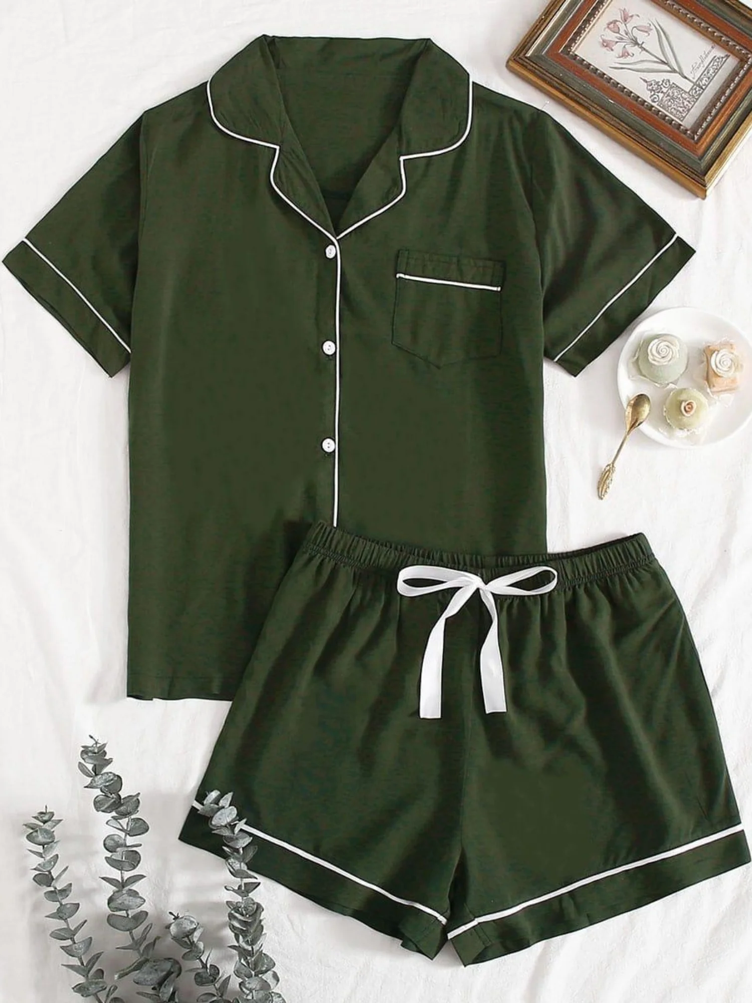 Solid Color Trim Short Sleeves And Shorts Two-piece Loungewear Set - Image 8