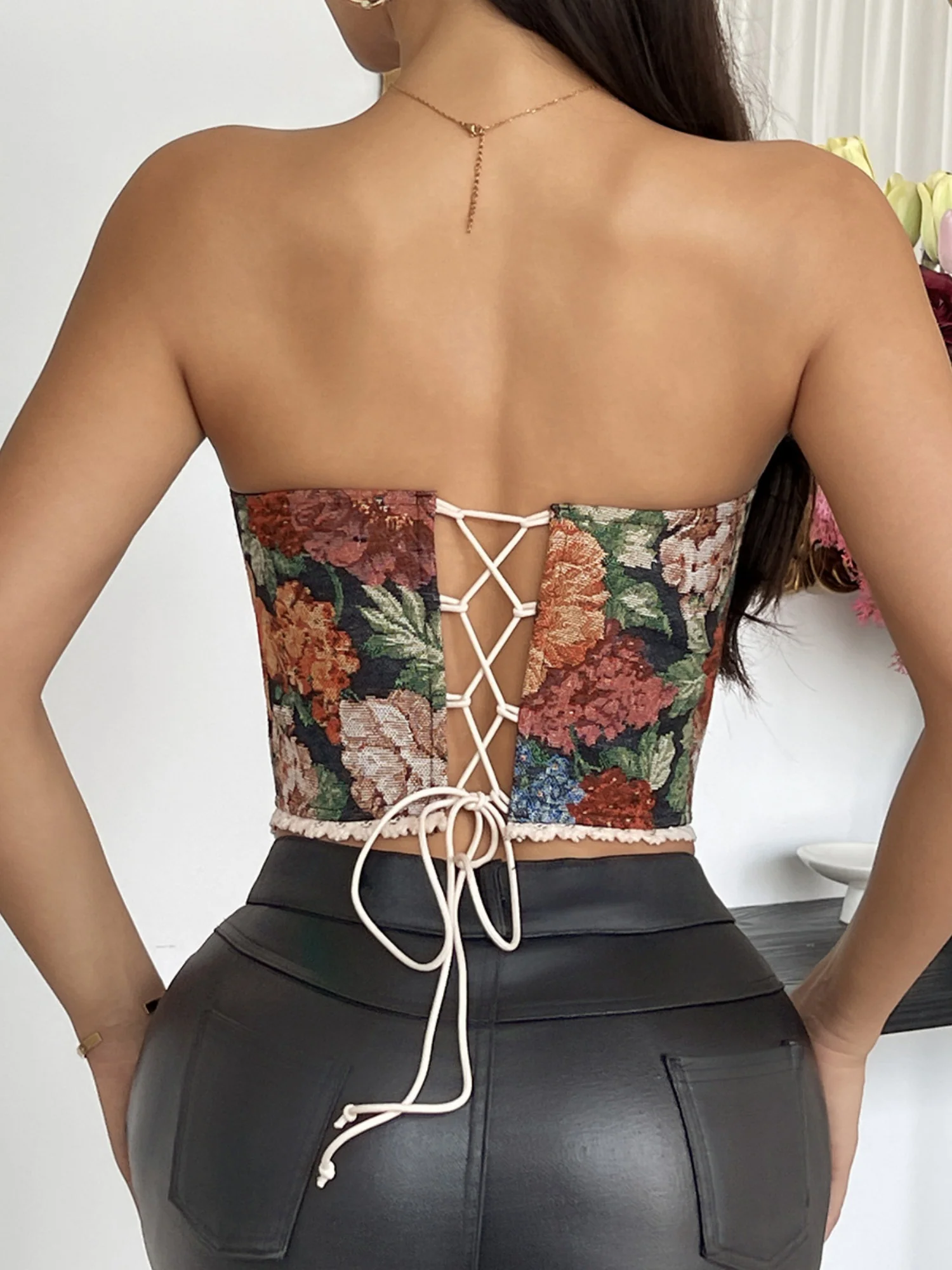 Floral Print Strapless Lace Tethered Fish Bones Strapless Bra - Image 2