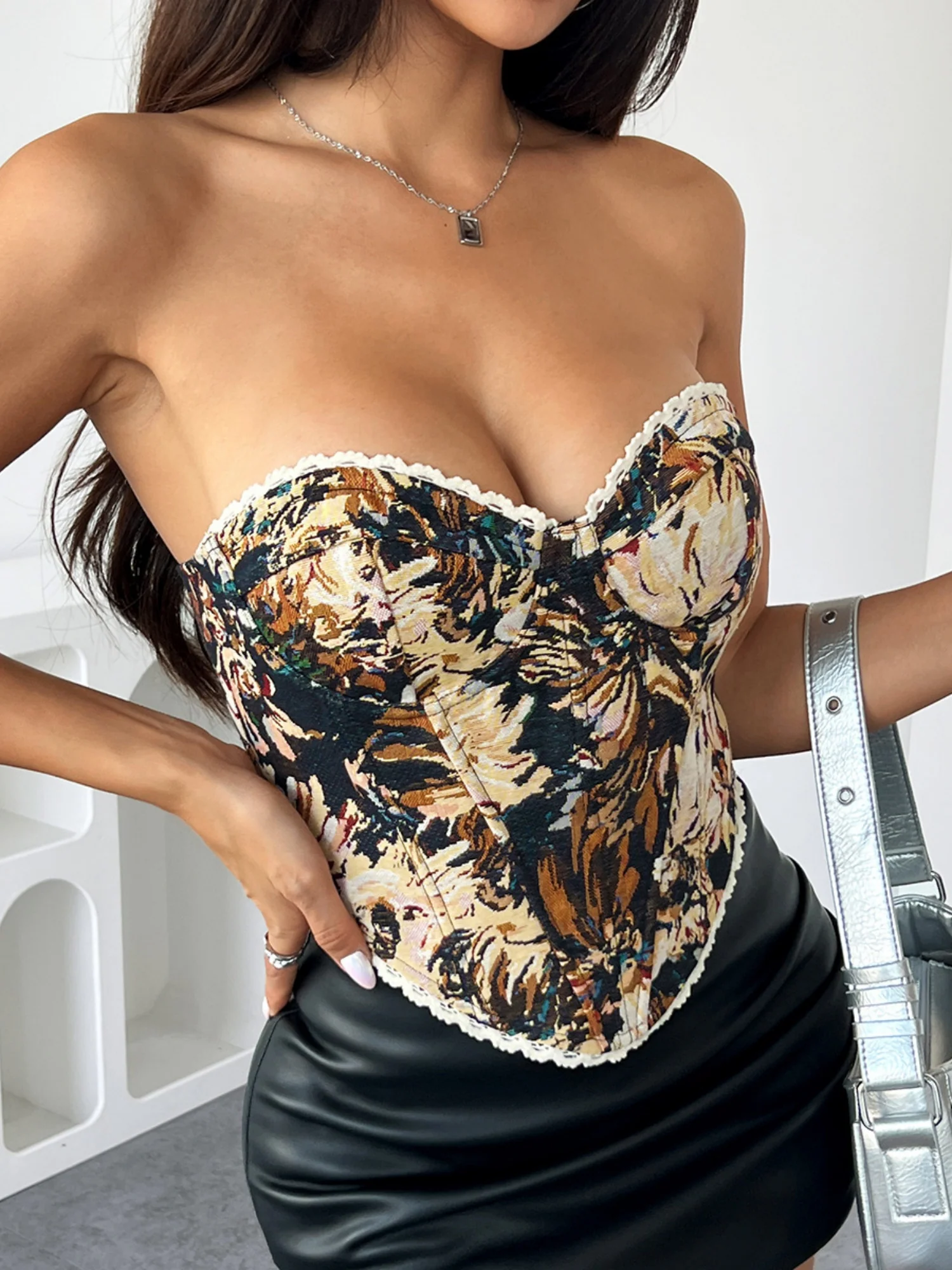 Floral Print Strapless Lace Tethered Fish Bones Strapless Bra - Image 30