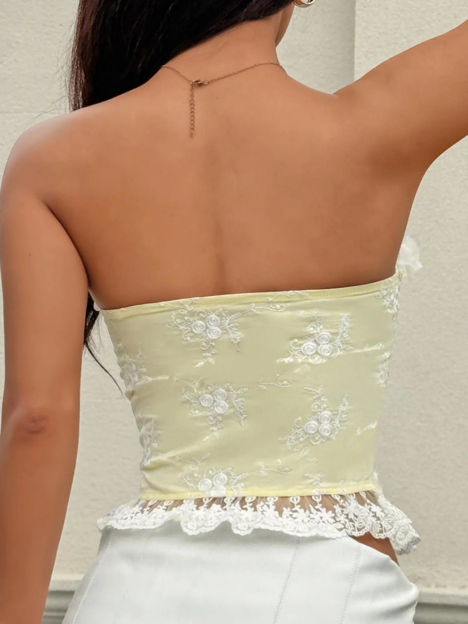 3D Flowers Lace Trim Strappy Breastplate Fishbone Strapless Vest - Image 2