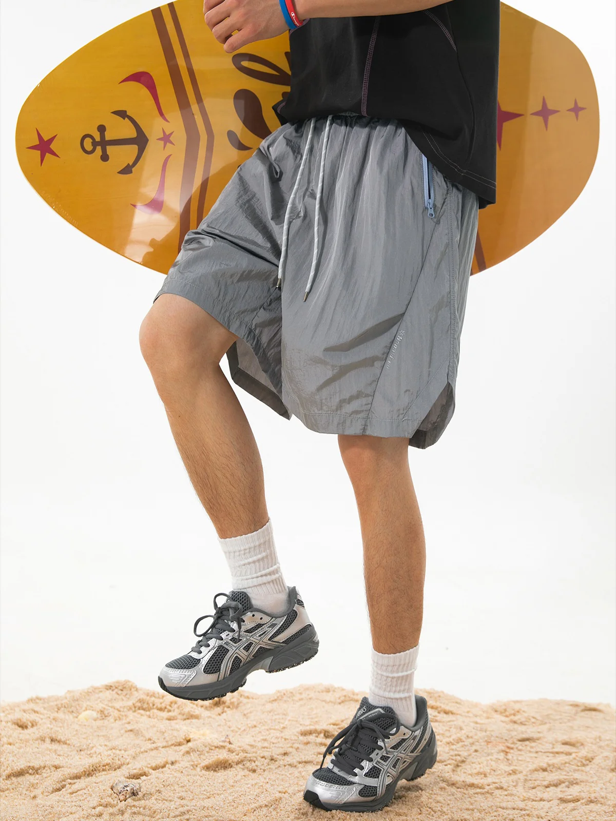Color-blocked Five Points Shorts - Image 11