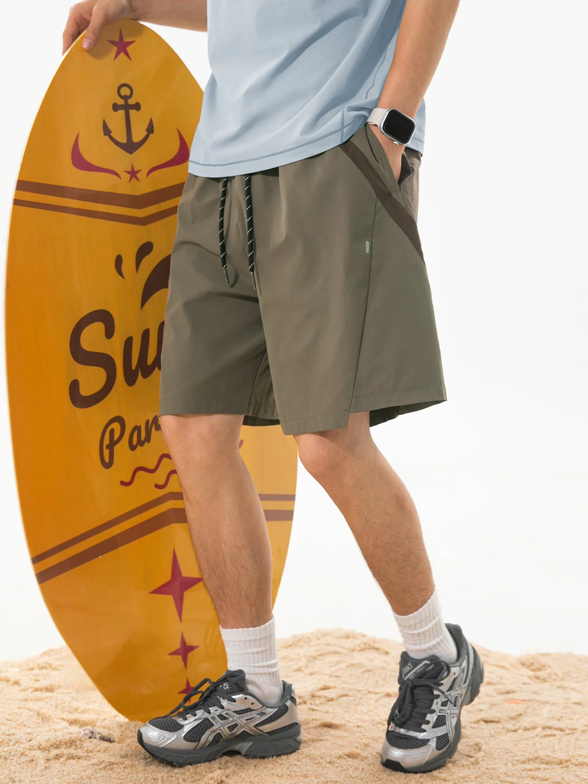Lightweight Breathable Loose-fit Five Points Shorts