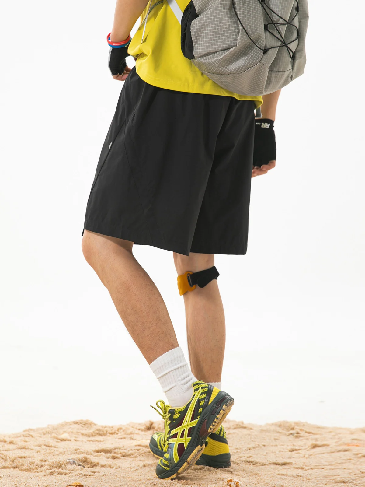 Lightweight Breathable Loose-fit Five Points Shorts - Image 5