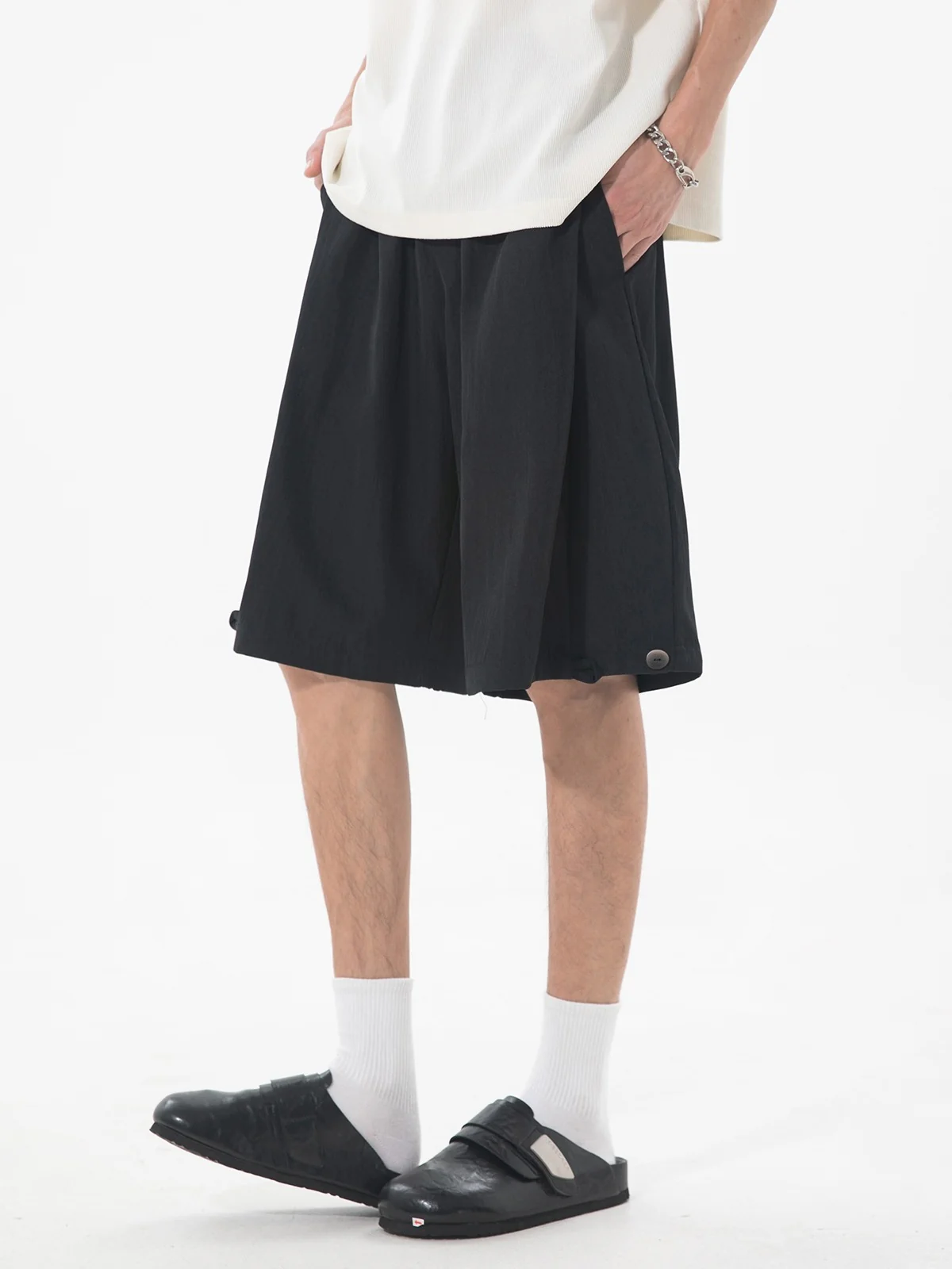 Slight Wrinkles Gathering Straight-fit Five Points Dress Pants Shorts - Image 8