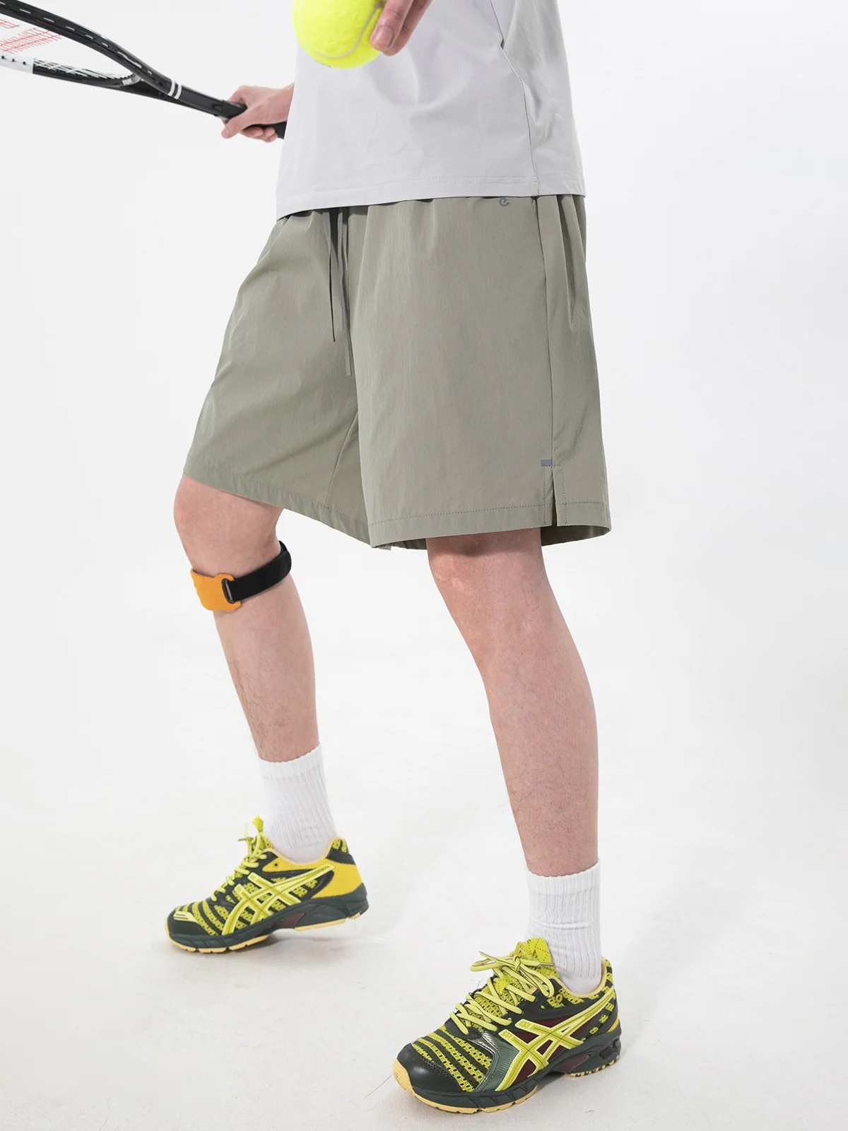 Lightweight Breathable Loose-fit Shorts - Image 3