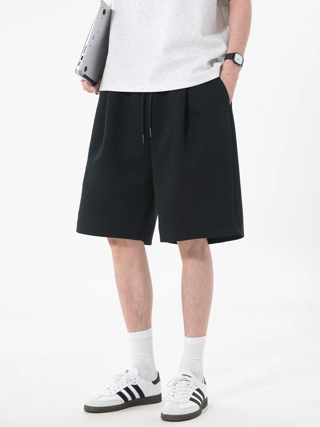 Simplicity Loose-fit Five Points Sweatpants Shorts - Image 4