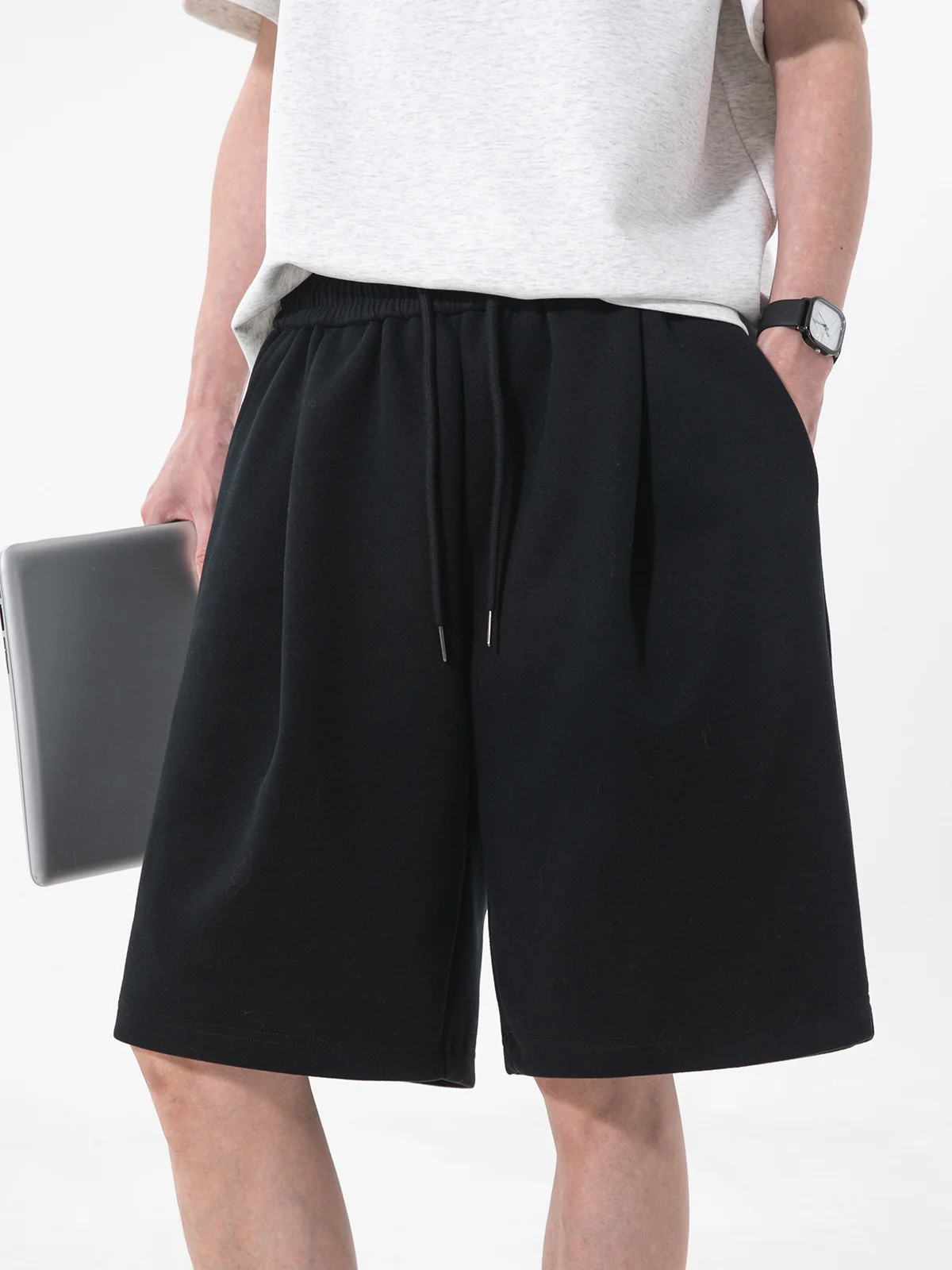 Simplicity Loose-fit Five Points Sweatpants Shorts - Image 5