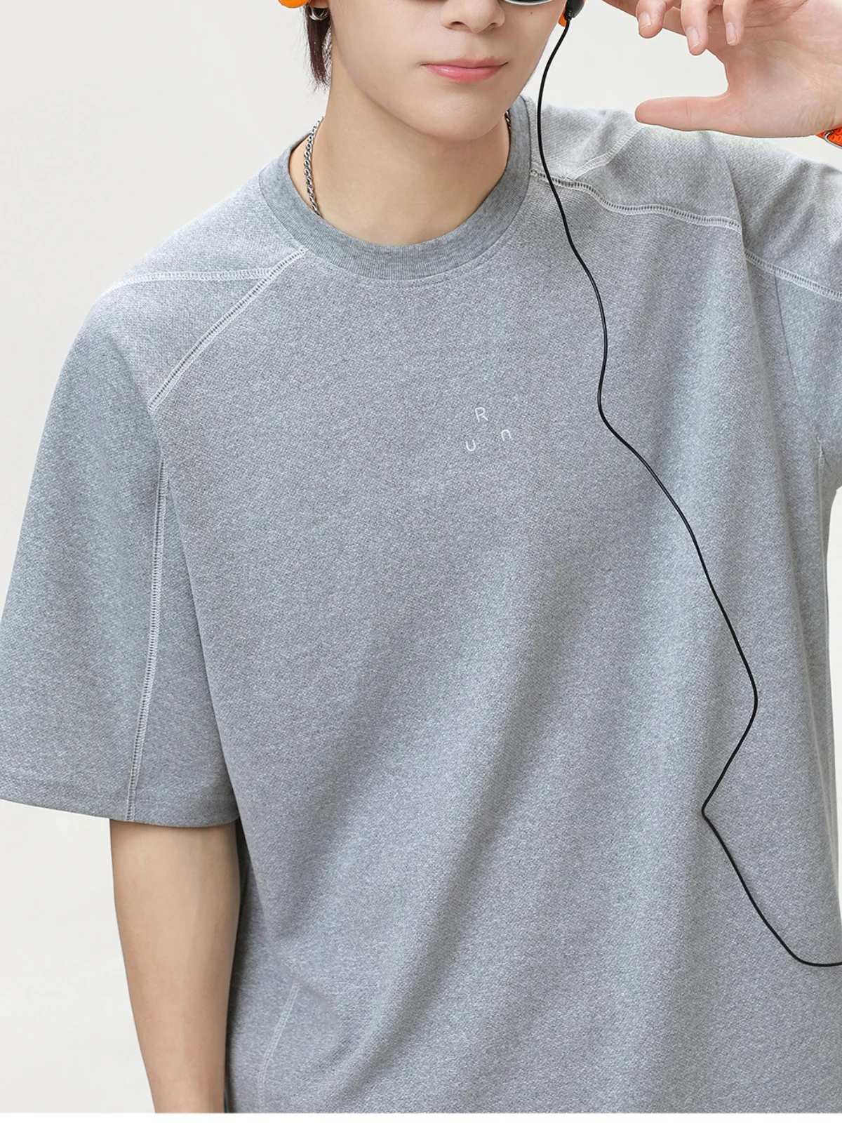 Color-blocked Printed Breathable Sports T-shirts - Image 7
