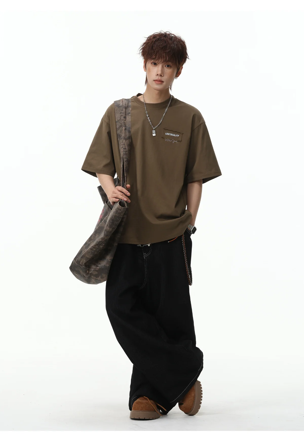 Color-blocked Letter Applique Loose-fit T-shirts - Image 5