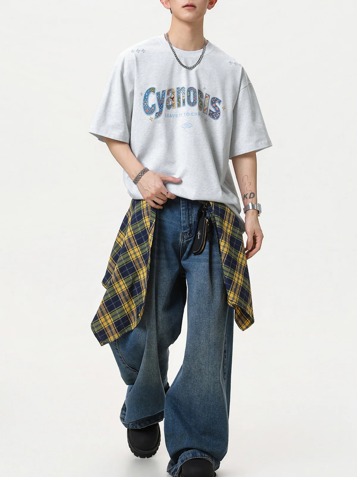 Embroidery Letter Loose-fit T-shirts - Image 4