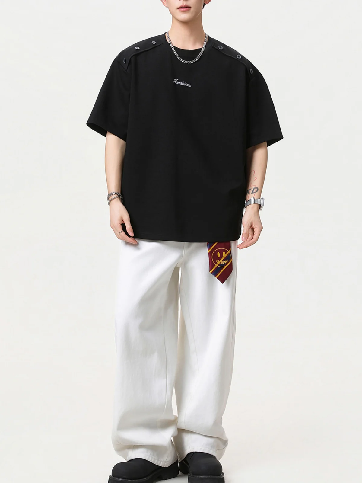 Retro Loose-fit Letter Applique T-shirts - Image 7