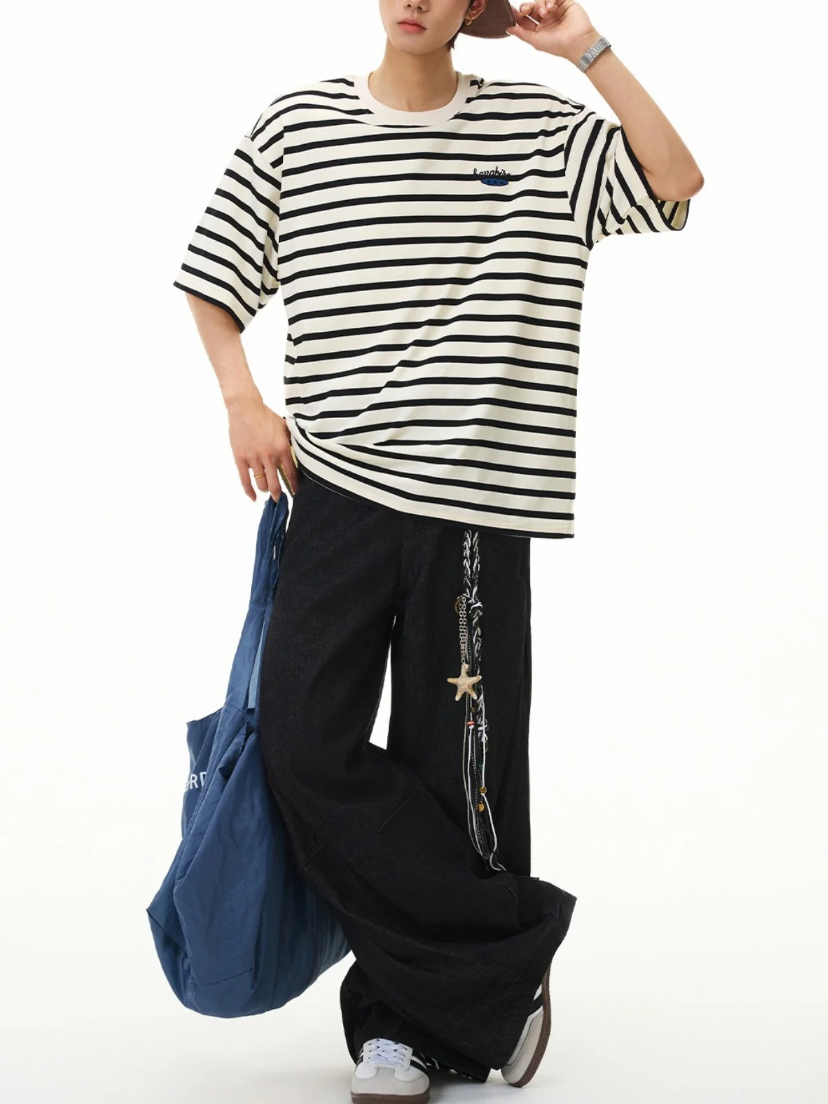 Color-blocked Stripes Letter Applique T-shirts - Image 2