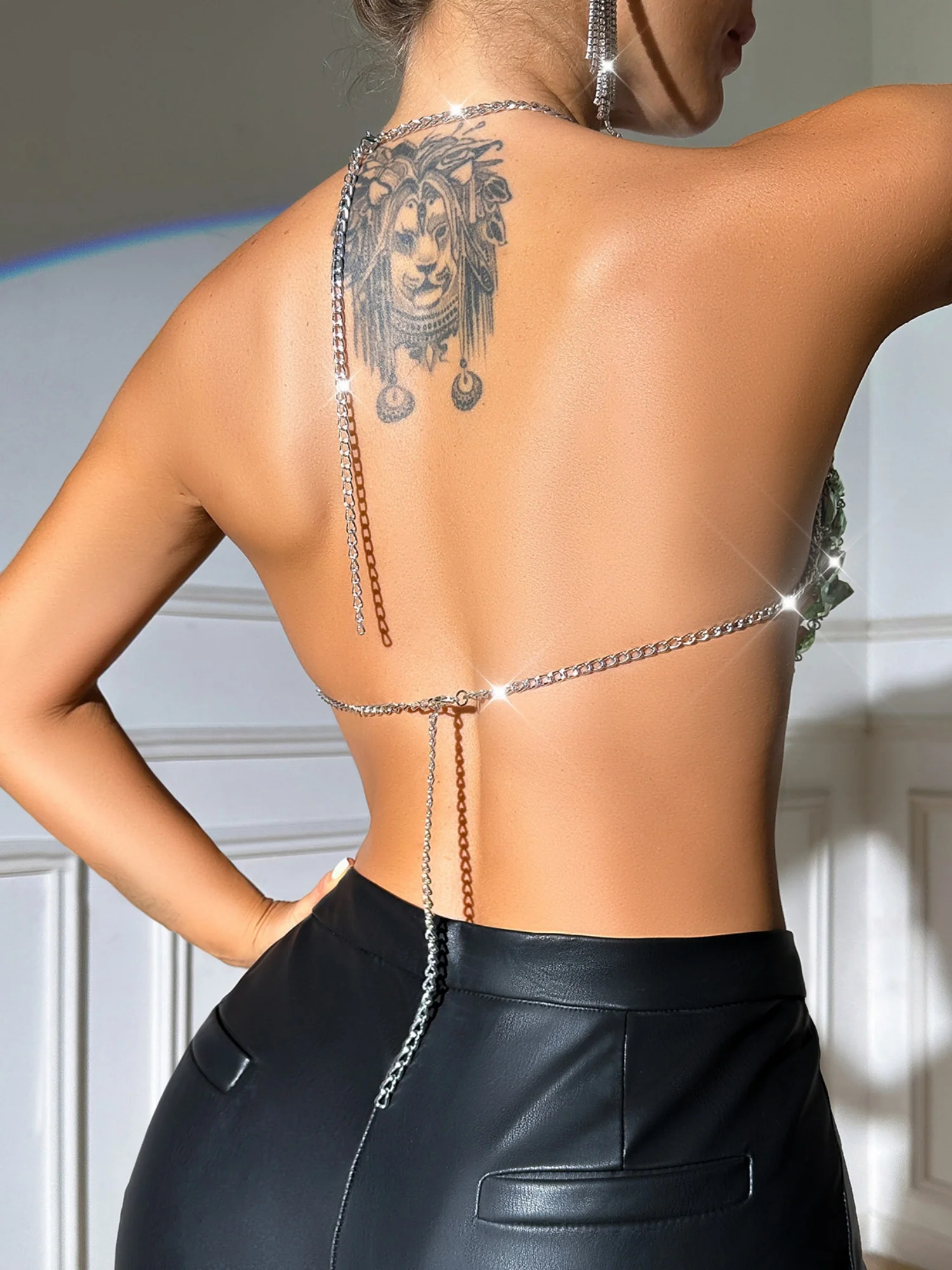 Diamond-studded Openwork Chain Splicing Halter Neck And Backless Tank Tops&Camis - Image 2
