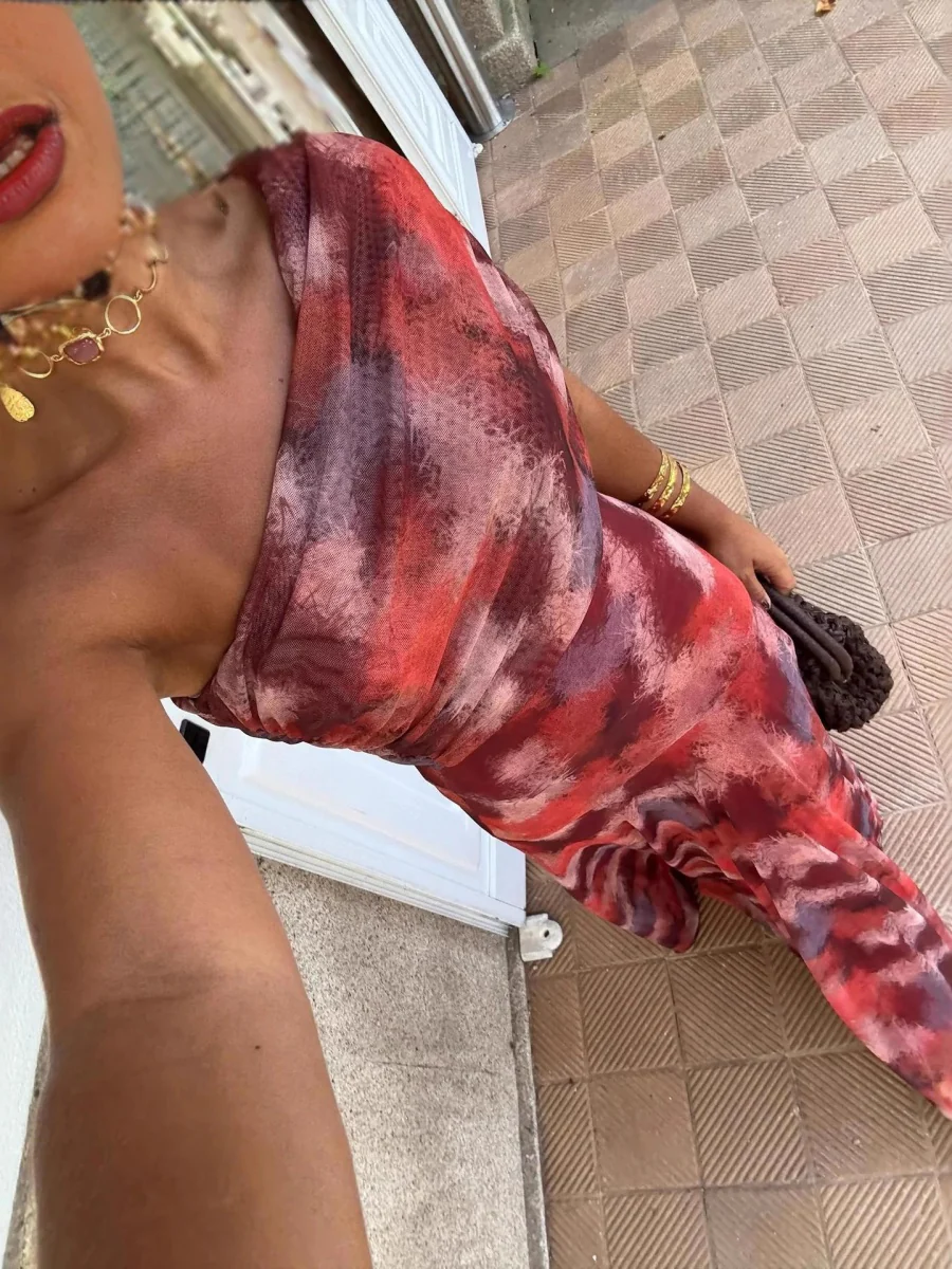 Vacation-style One-shoulder Fitted Long Dress - Image 2