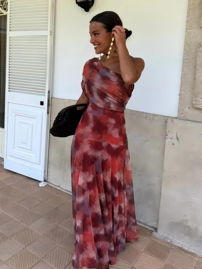 Vacation-style One-shoulder Fitted Long Dress - Image 4