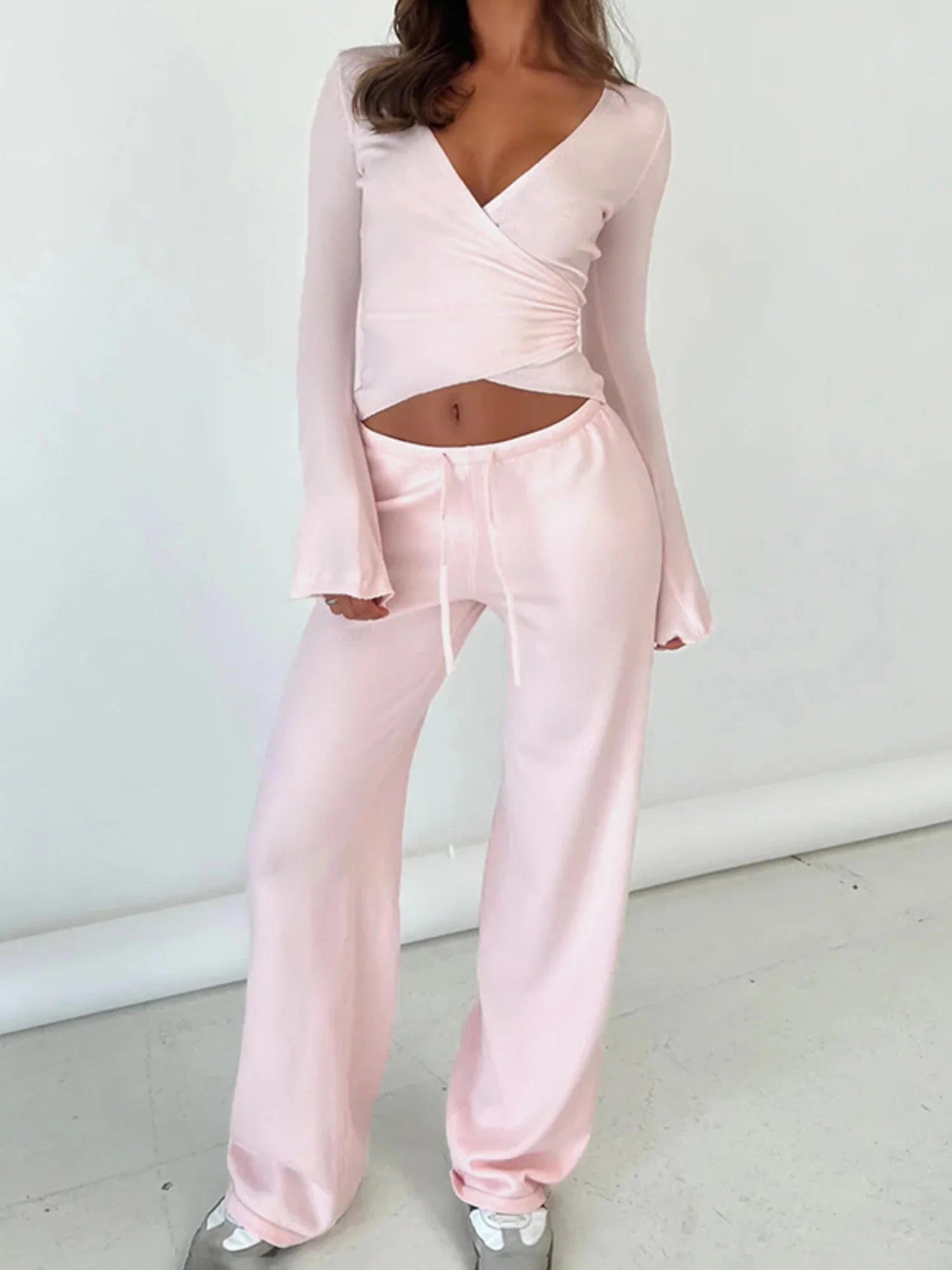 Lace-up V-neck Exercise Yoga Long-sleeved T-shirt Pants 2-piece Sets - Image 3