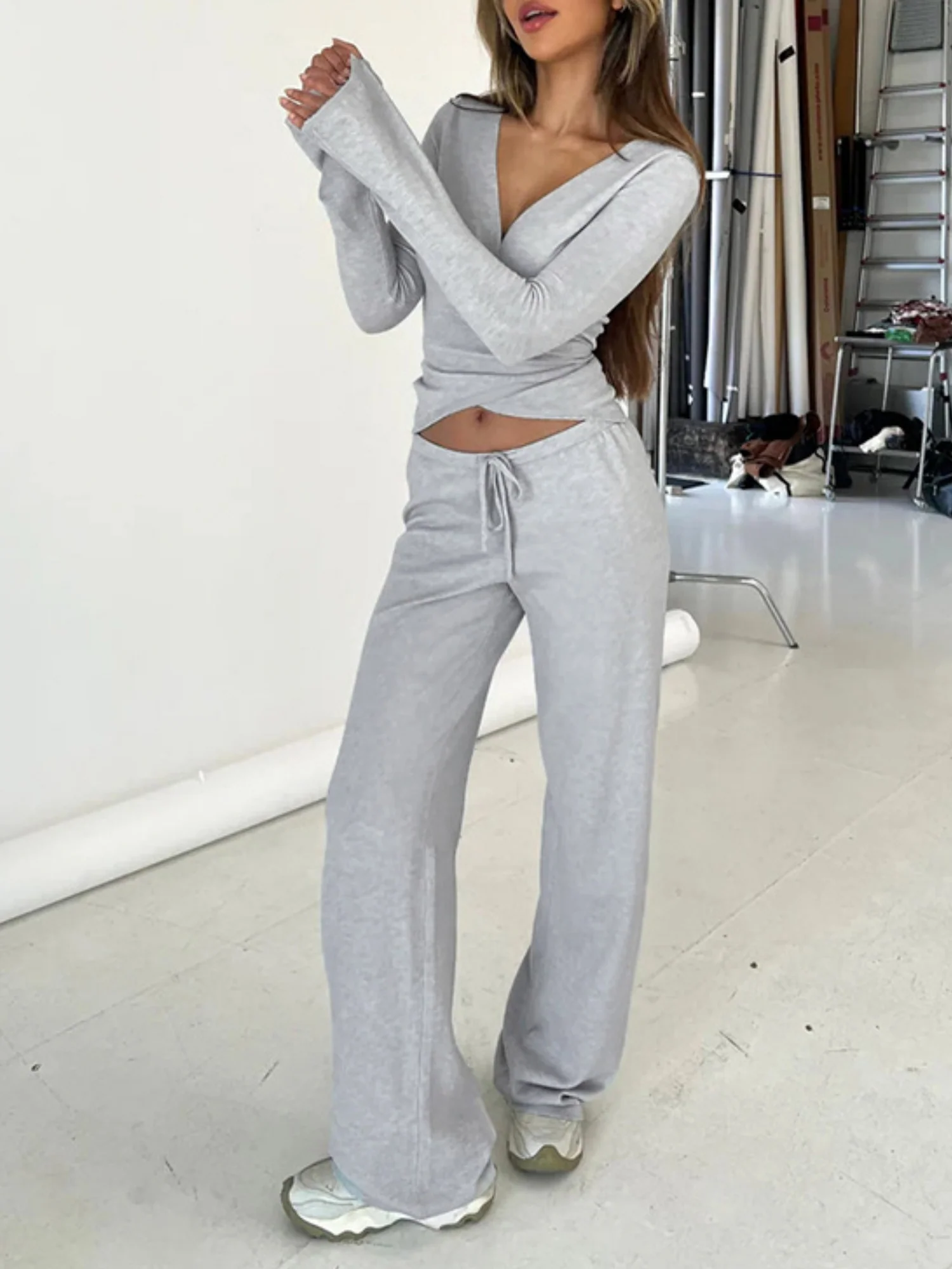 Lace-up V-neck Exercise Yoga Long-sleeved T-shirt Pants 2-piece Sets - Image 8