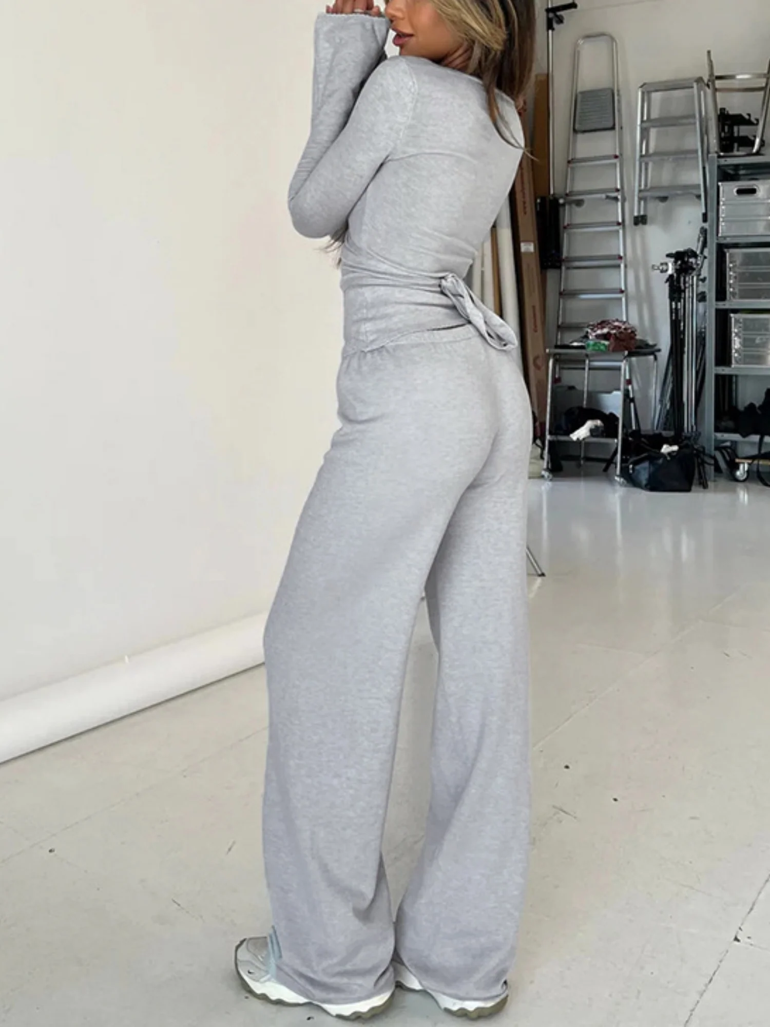 Lace-up V-neck Exercise Yoga Long-sleeved T-shirt Pants 2-piece Sets - Image 9