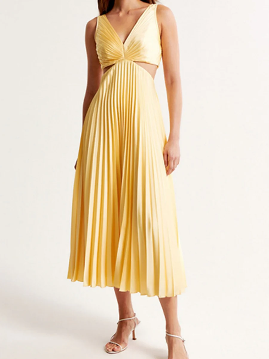 V-neck Sleeveless Open Back Pleated Long Dress - Image 2