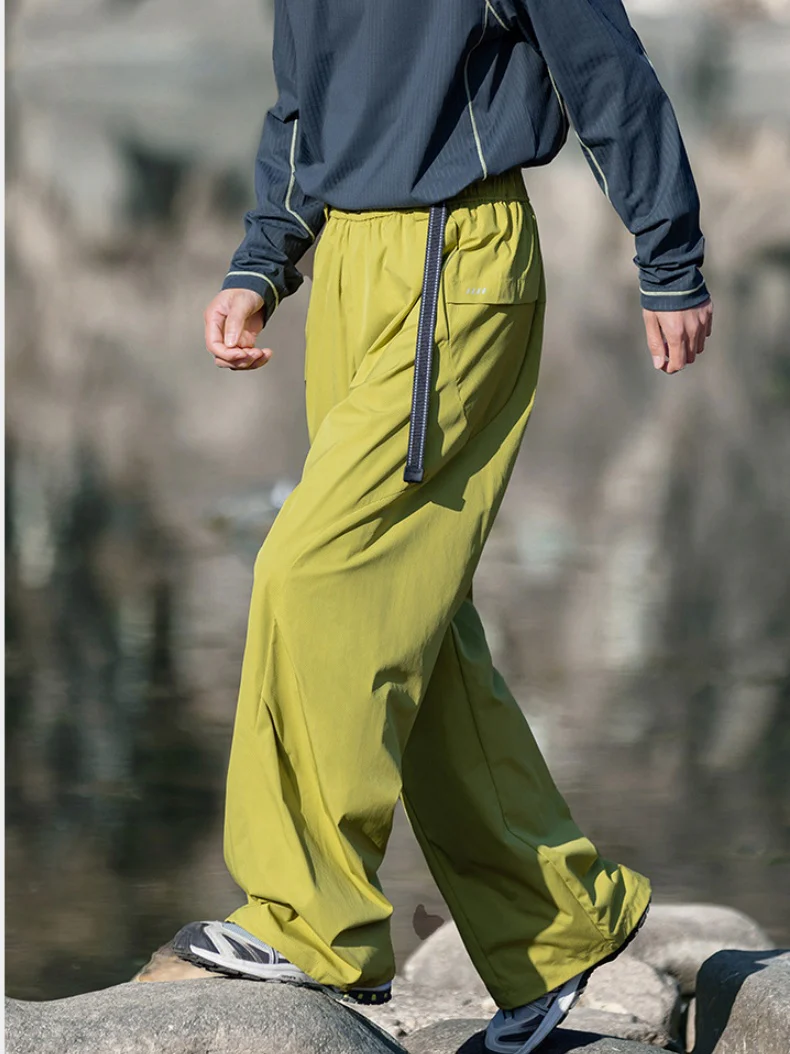 Loose-fit Straight-fit Cargo Trousers