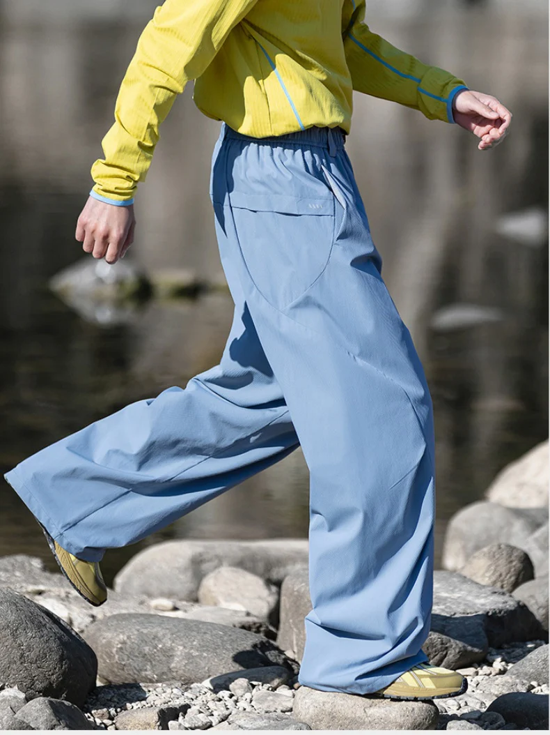 Loose-fit Straight-fit Cargo Trousers - Image 4