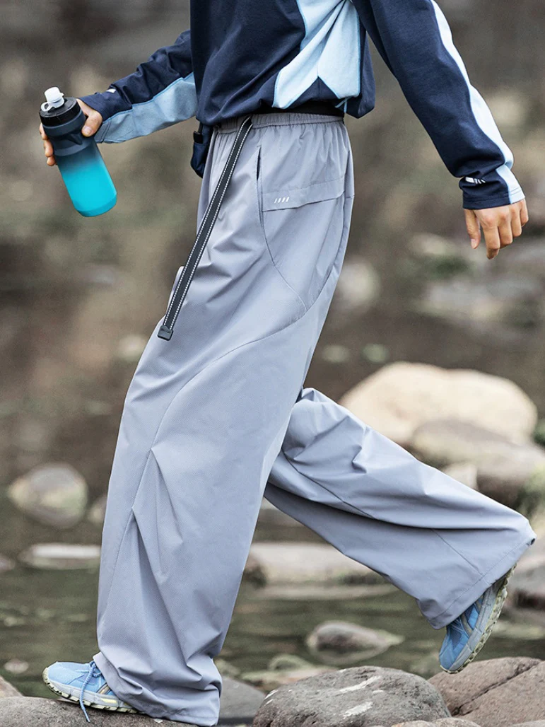 Loose-fit Straight-fit Cargo Trousers - Image 9