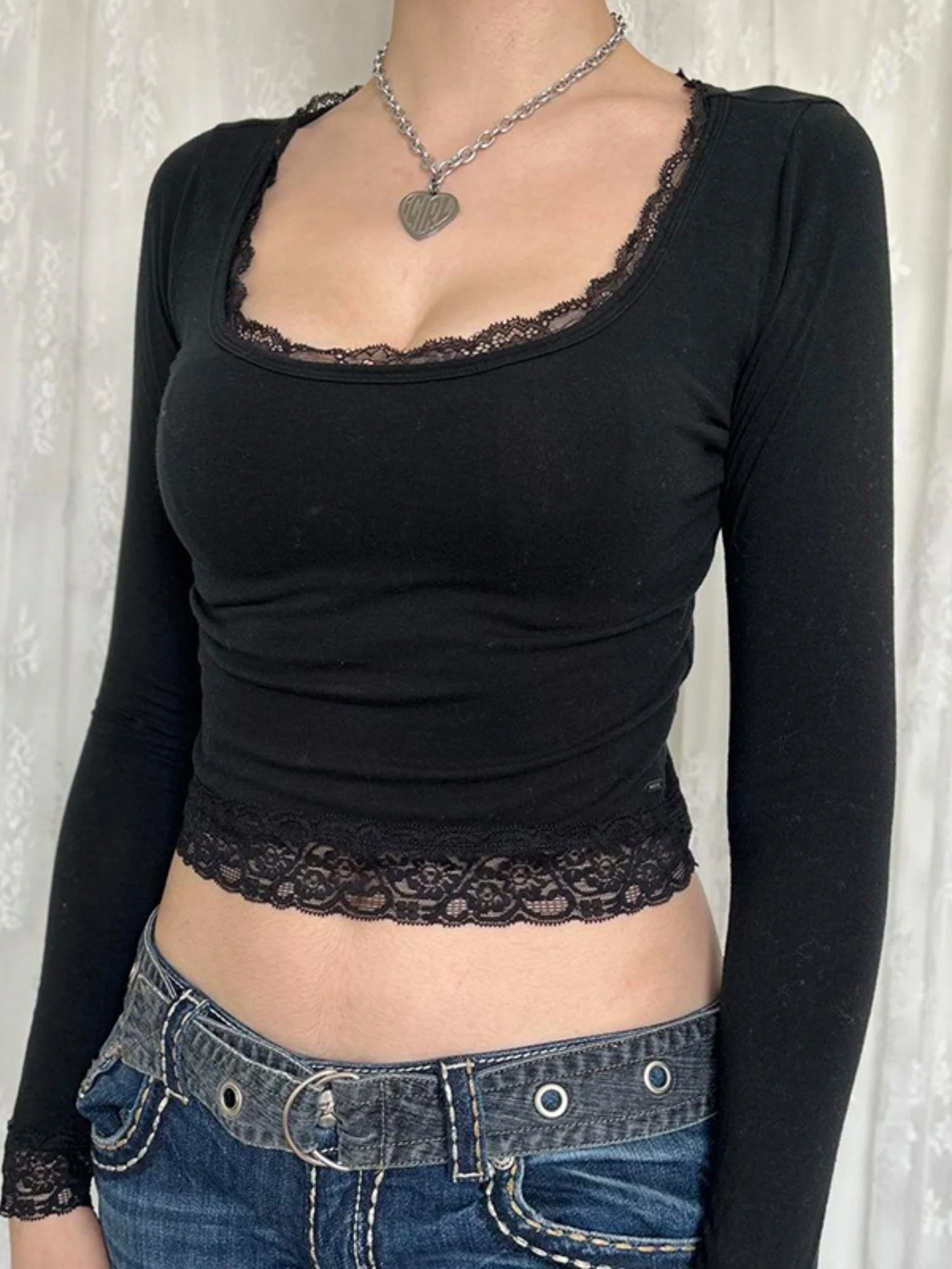 Lace Trim U-neck Long Sleeve Slimming Crop Top - Image 3