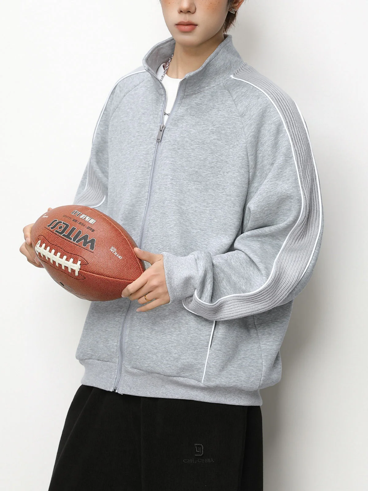 Color-blocked Raglan Sleeves Cardigan Sweatshirt - Image 4
