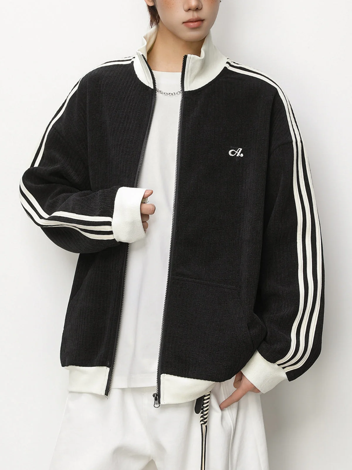 Color-blocked Vertical Stripe Loose-fit Cardigan Sweatshirt - Image 6