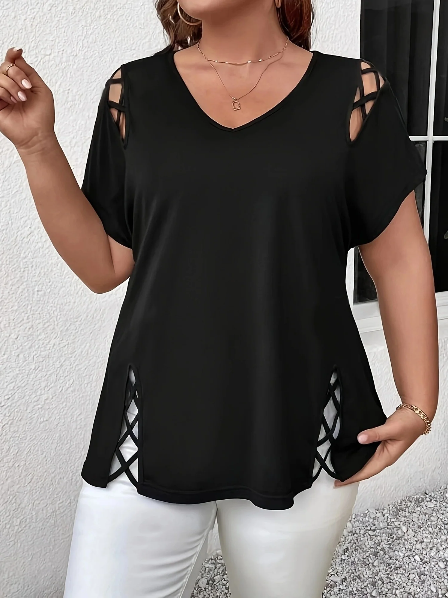 Hollow Out V-neck Cross Belt Short-sleeved T-shirt - Image 3