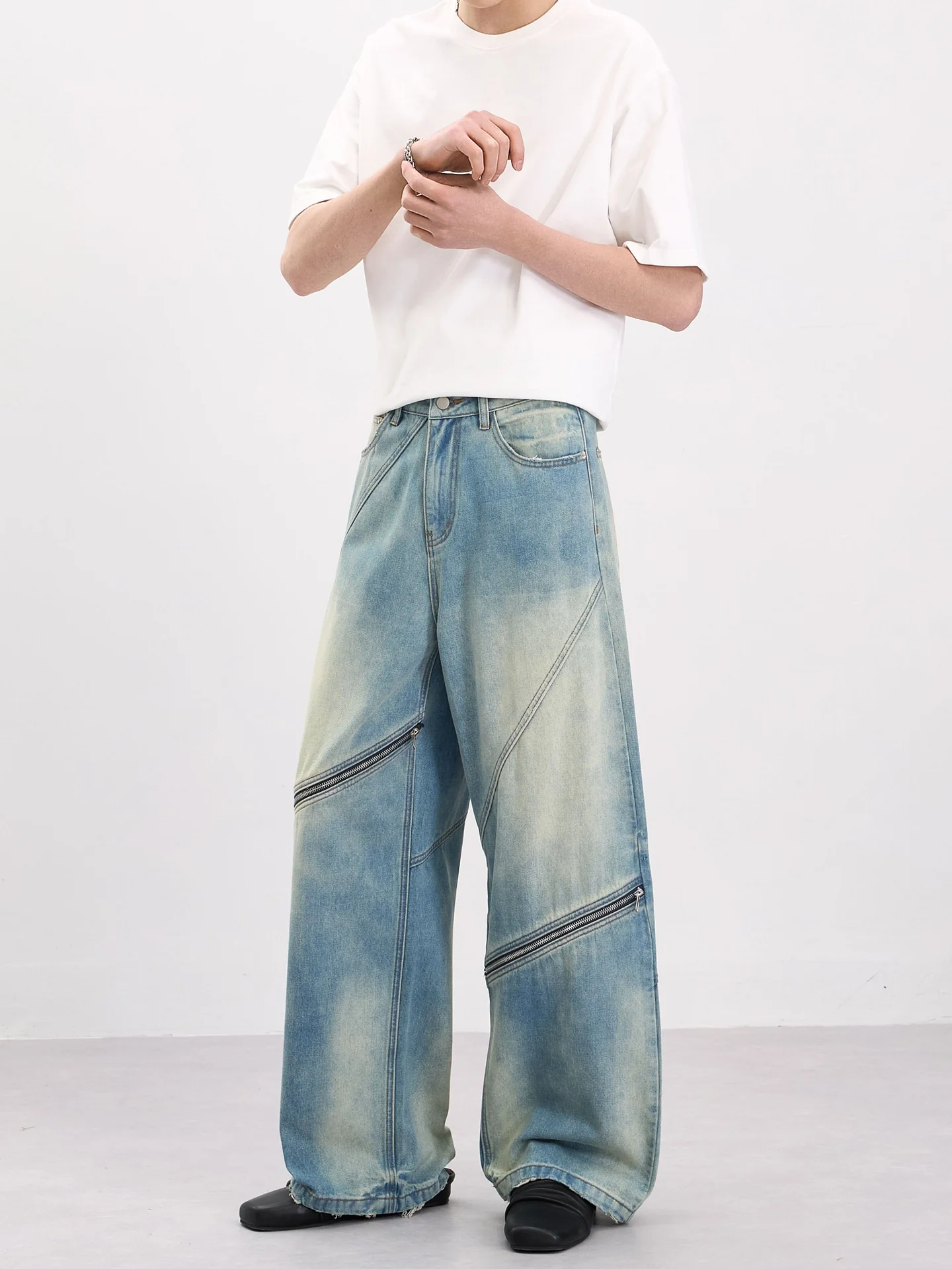 Gradient Washed Hole Jeans - Image 3