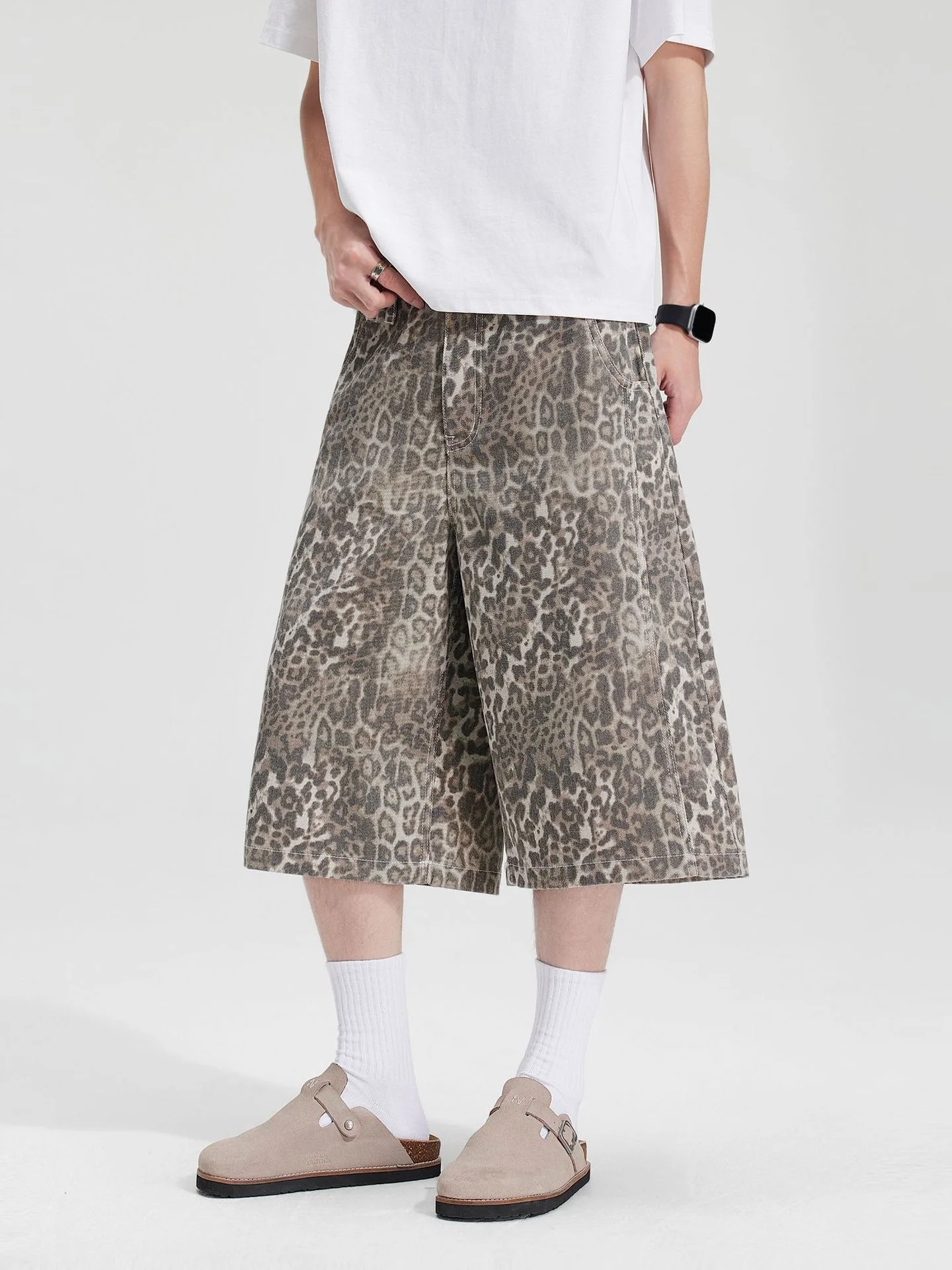 Retro Distressed Leopard Print 7 Points Baggy Shorts - Image 4