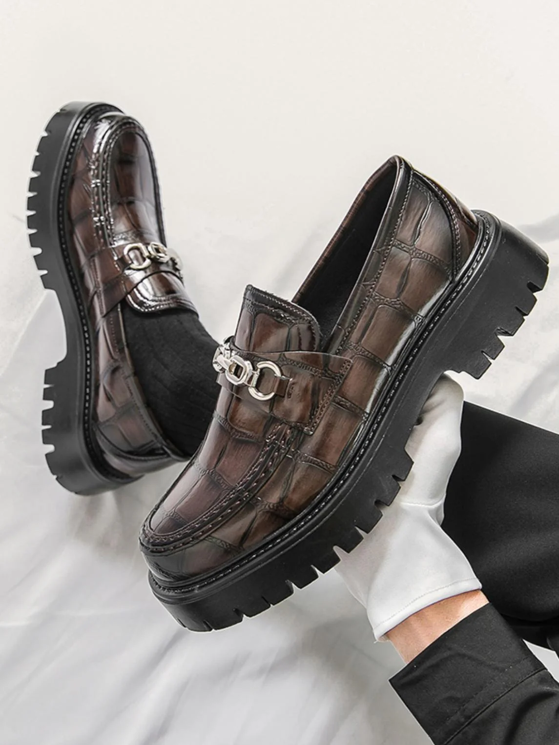 Stone-patterned Metal Buckle Platform Slip-on Loafers - Image 10