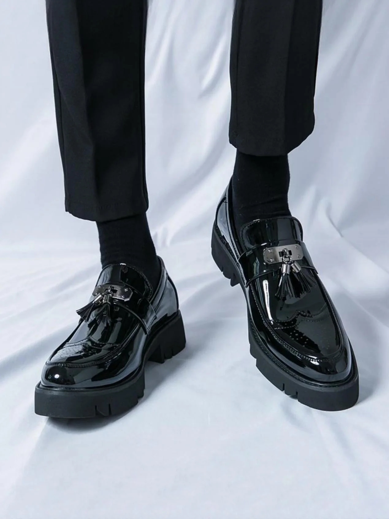 Tassel Metal Buckle Platform Slip-on Loafers - Image 3