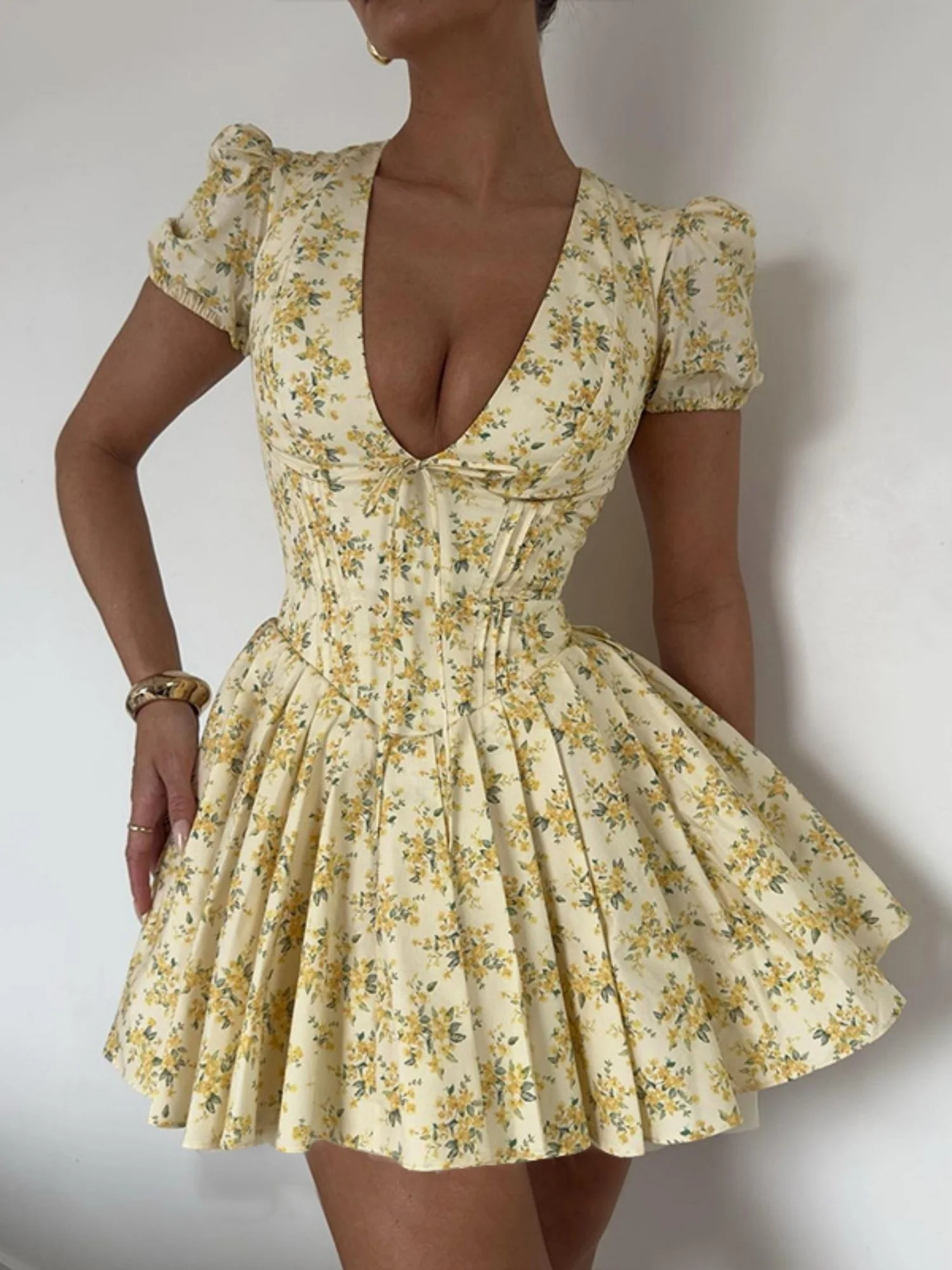 Floral Deep V-neck Waist Puffy Short-sleeved Pleated Mini&Short Dresses - Image 5