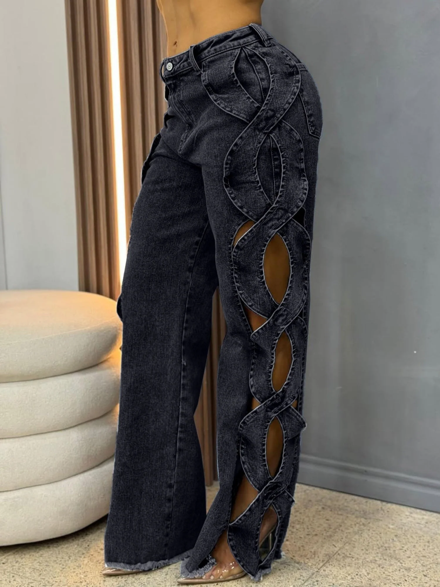 Y2K Hollowed-out Side Splicing Design Jeans - Image 4