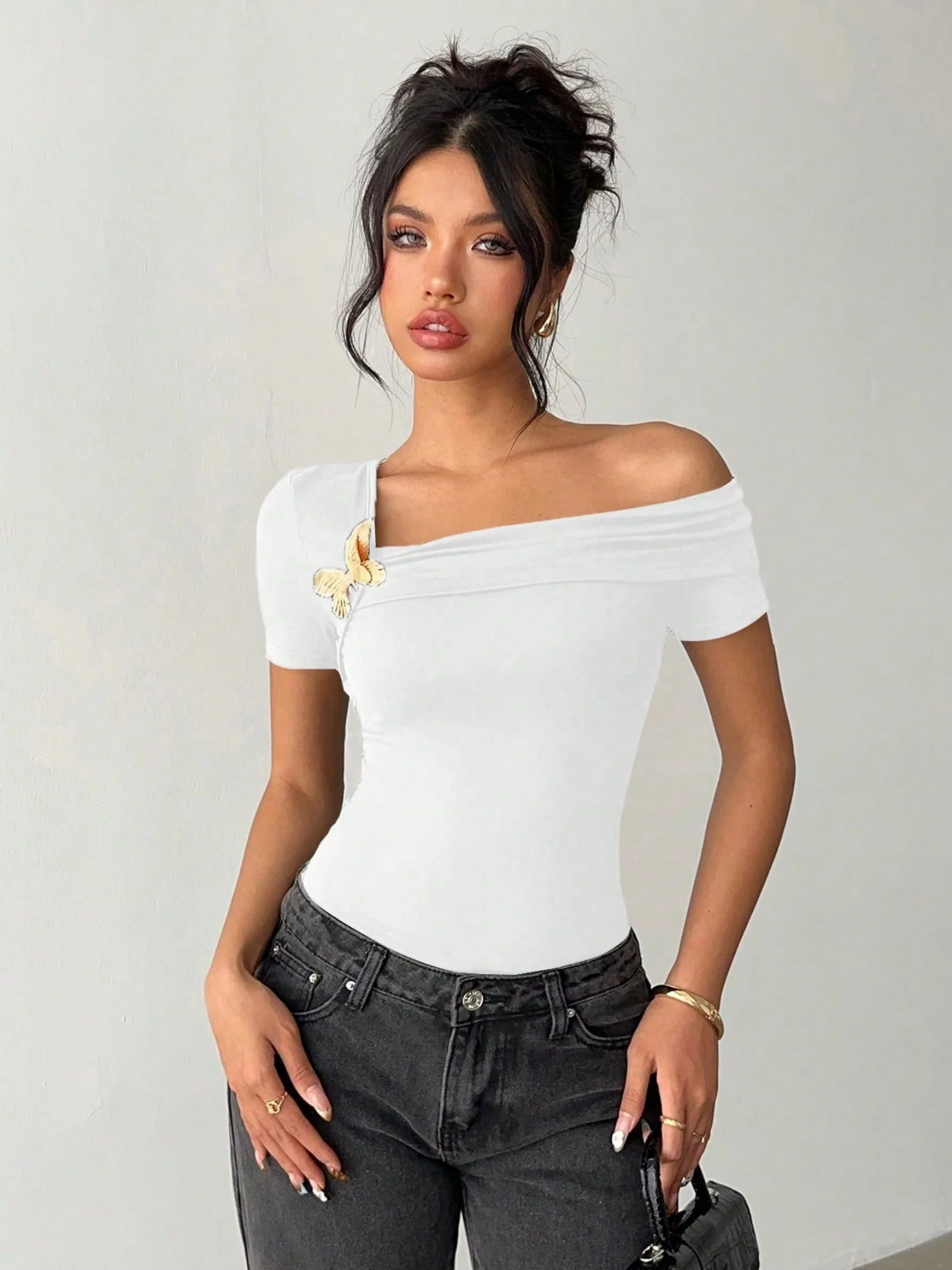 3D Butterfly Asymmetrical Neckline And Off-shoulder T-shirts - Image 5