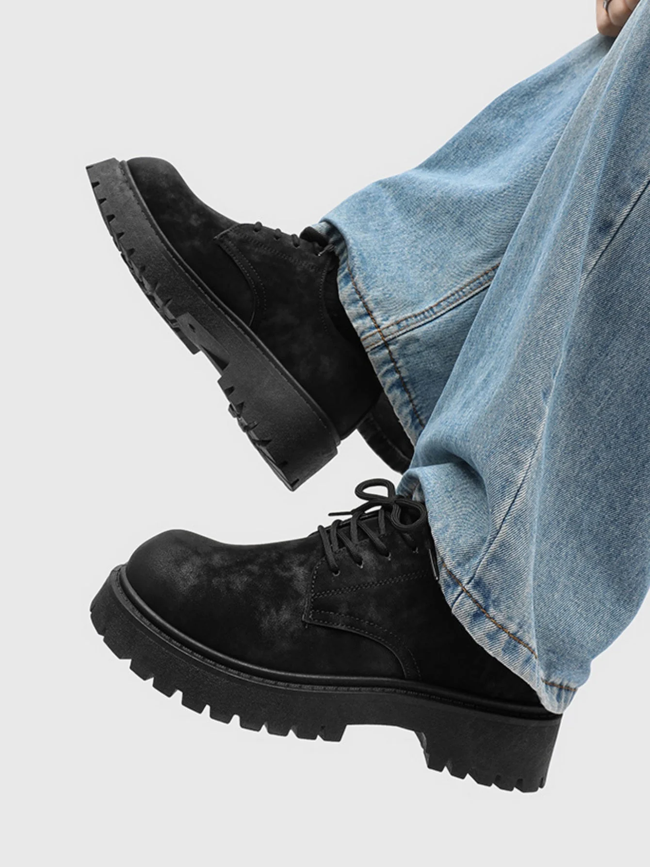 Retro-style Distressed Platform Derby Shoes - Image 2