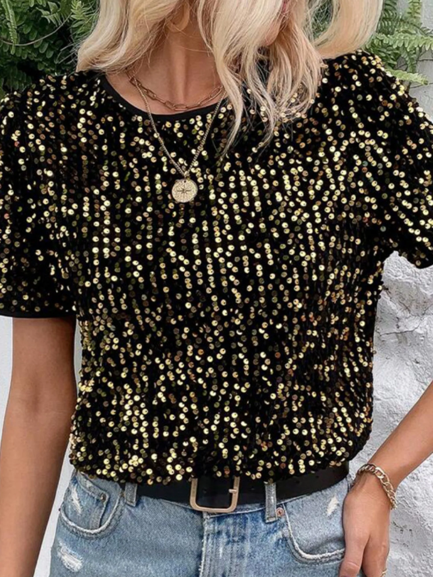 Sequins Crew Neck Short Sleeve T-shirt - Image 13