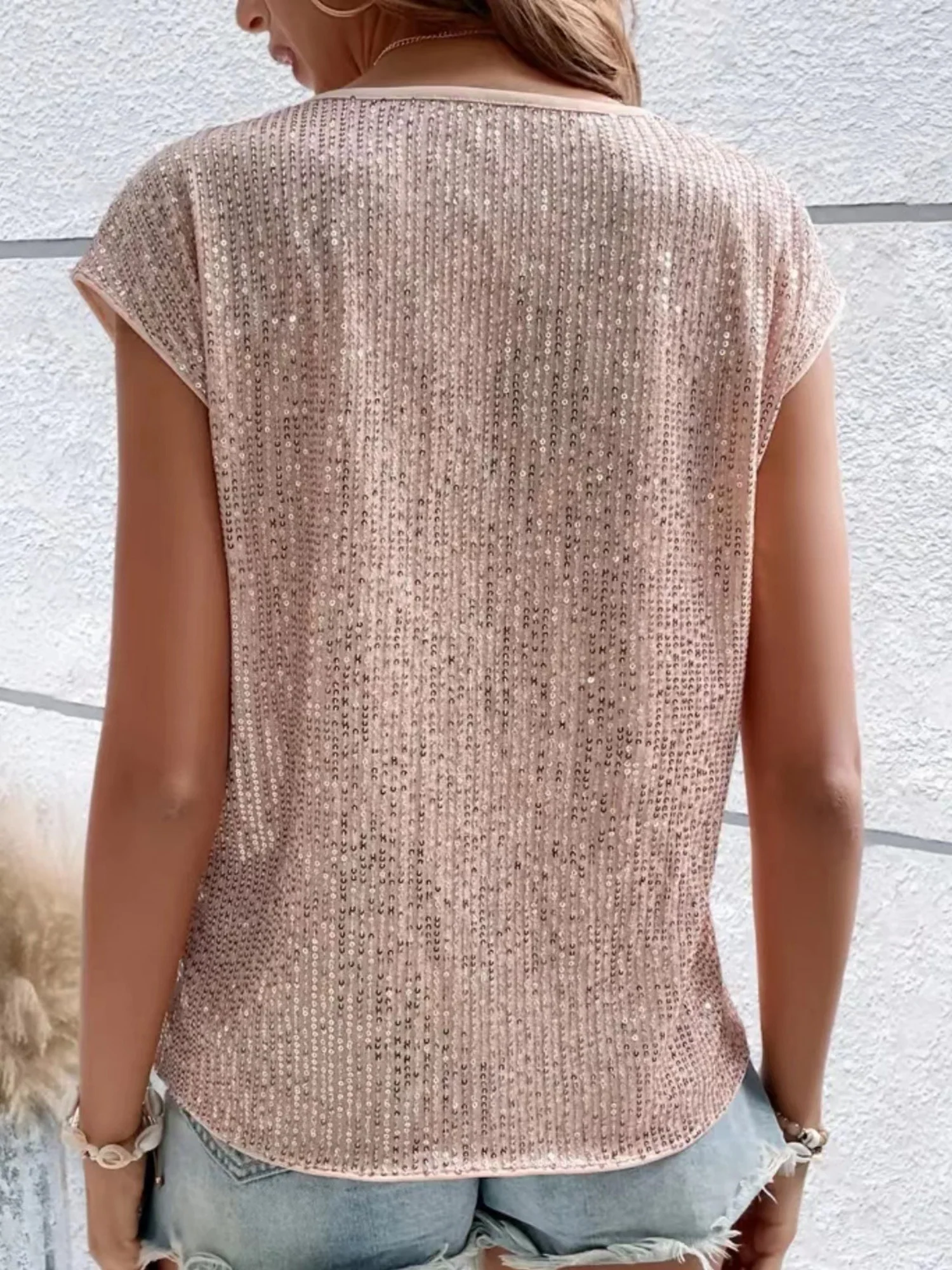Sequins Round Neck Sleeveless Tank Tops - Image 4