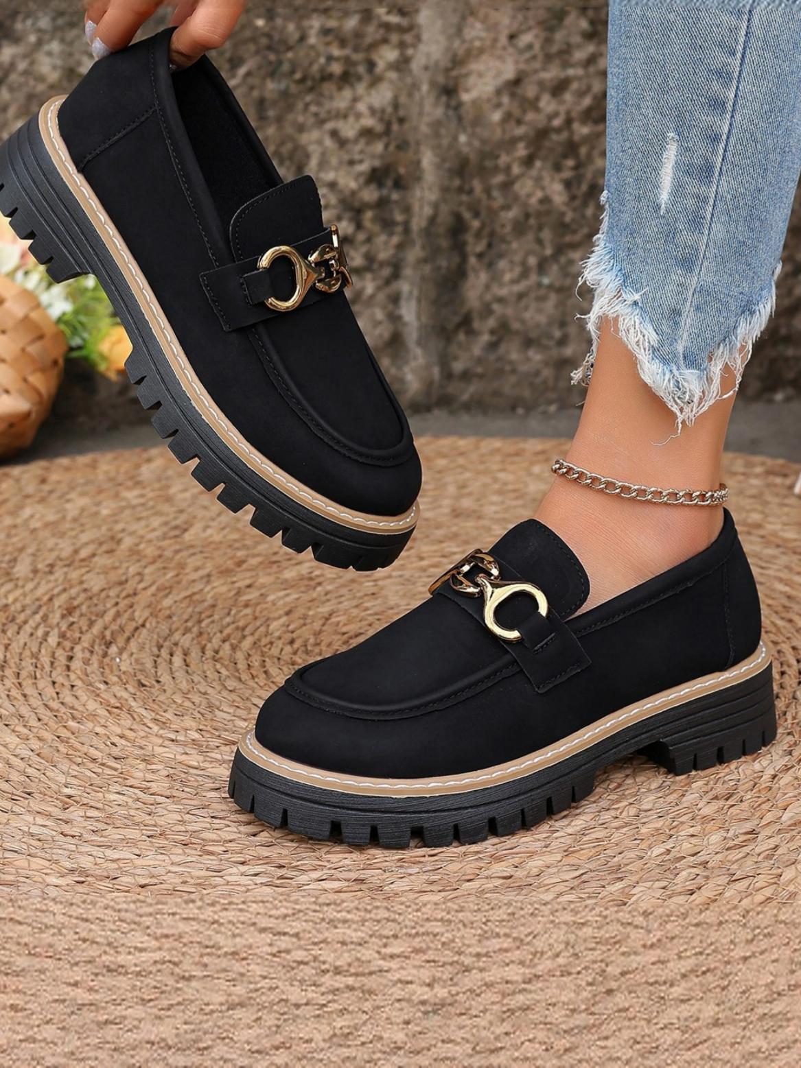 Solid Color Platform Loafers With Metal Buckles
