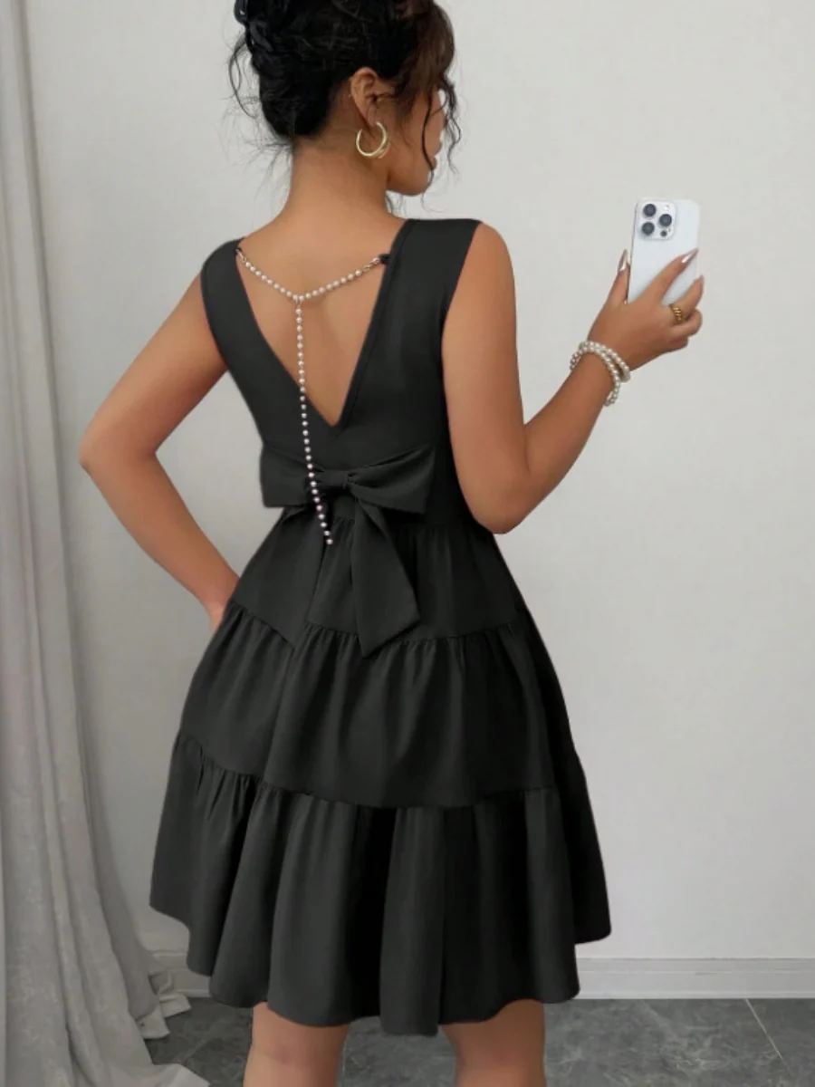 A-line Solid Color Backless Sleeveless Short Dress With A Cinched Waist And Bow - Image 4