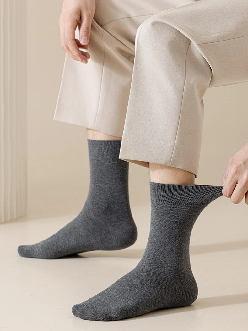 Four Seasons Antibacterial Breathable Anti-odor Medium Tube Socks - Image 4